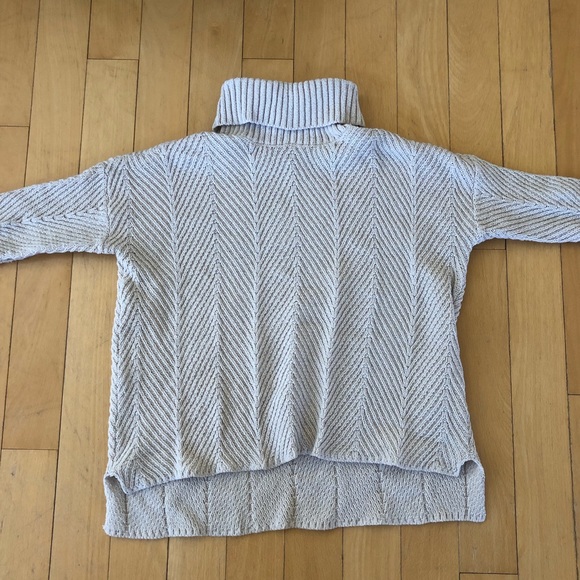 Chunky Turtleneck Sweater - Picture 3 of 4